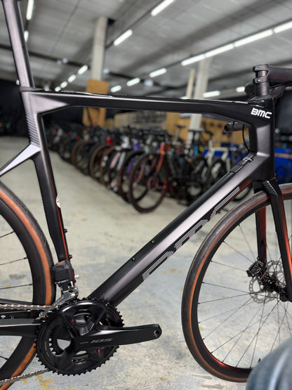 NIEUW BMC Roadmachine Five Di2 Carbon Racefiets