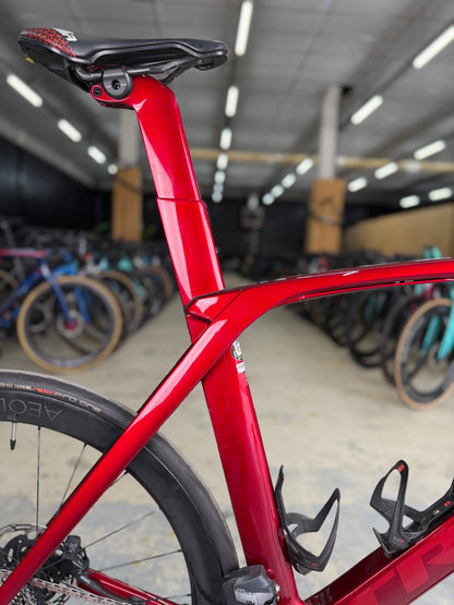 1000km Trek Madone SLR7 eTap Carbon Racefiets