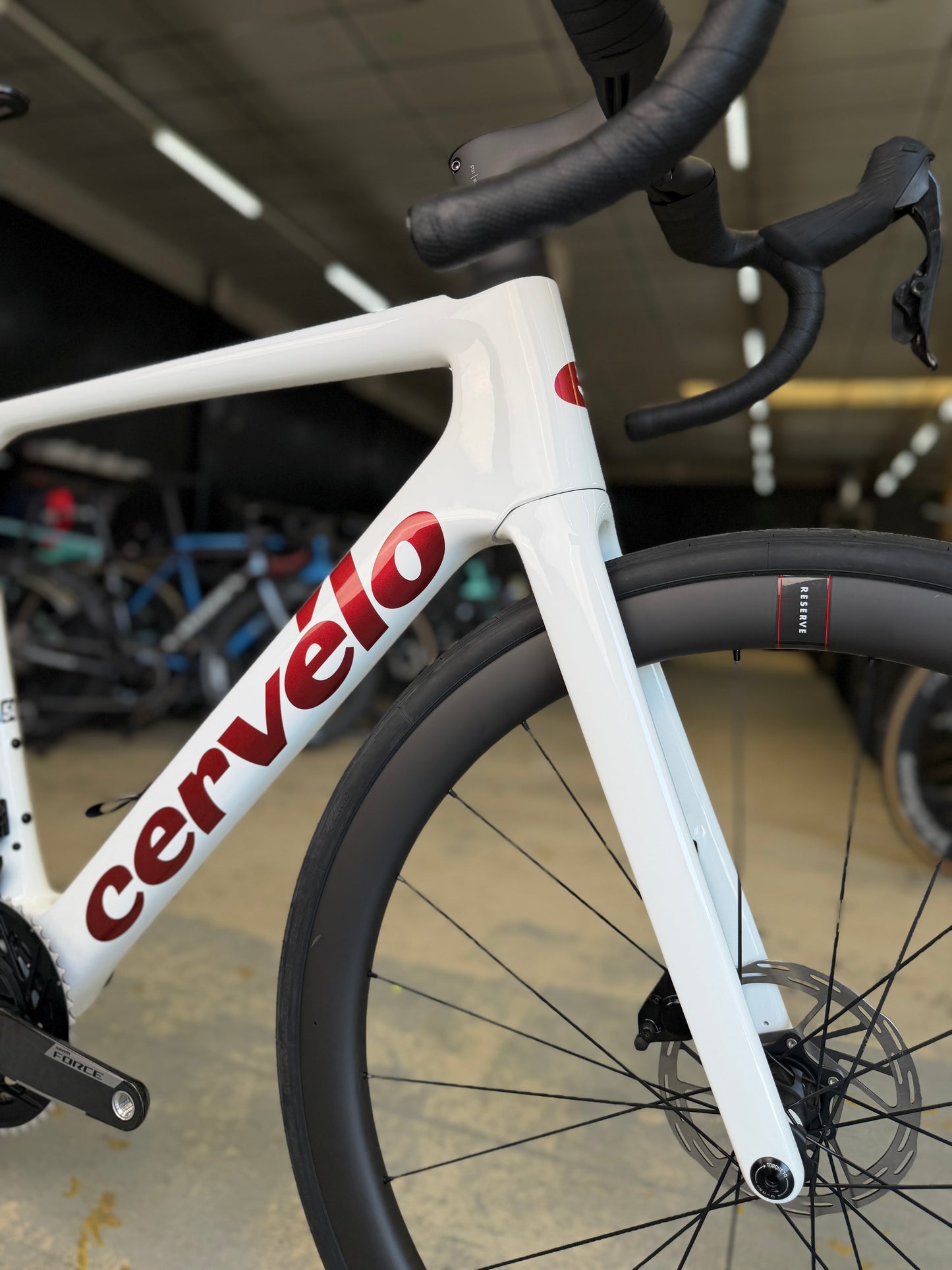 SHOWROOM Cervélo Caledonia-5 AXS Carbon Racefiets
