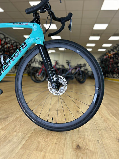 Bianchi Oltre Xr3 Di2 Disc Carbon Racefiets