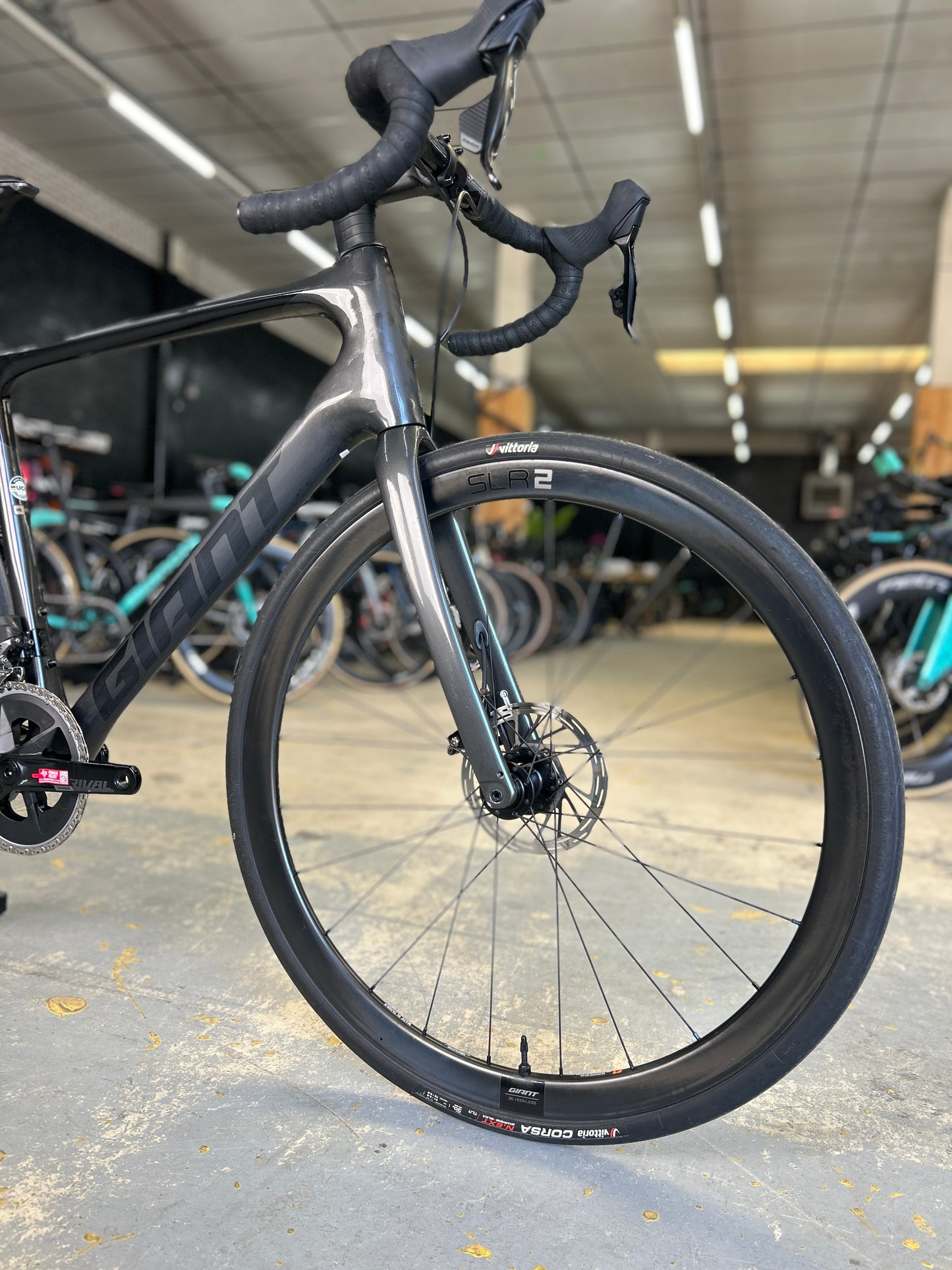 Giant Defy Advanced Pro AXS Carbon Racefiets