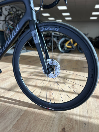 Specialized Roubaix Expert Di2 Carbon Road Bike
