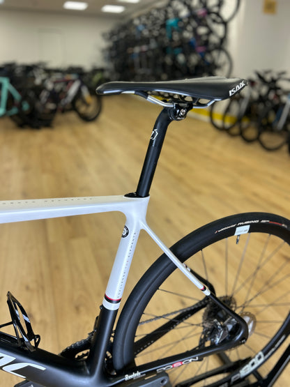 Isaac Boson Di2 Carbon Racefiets