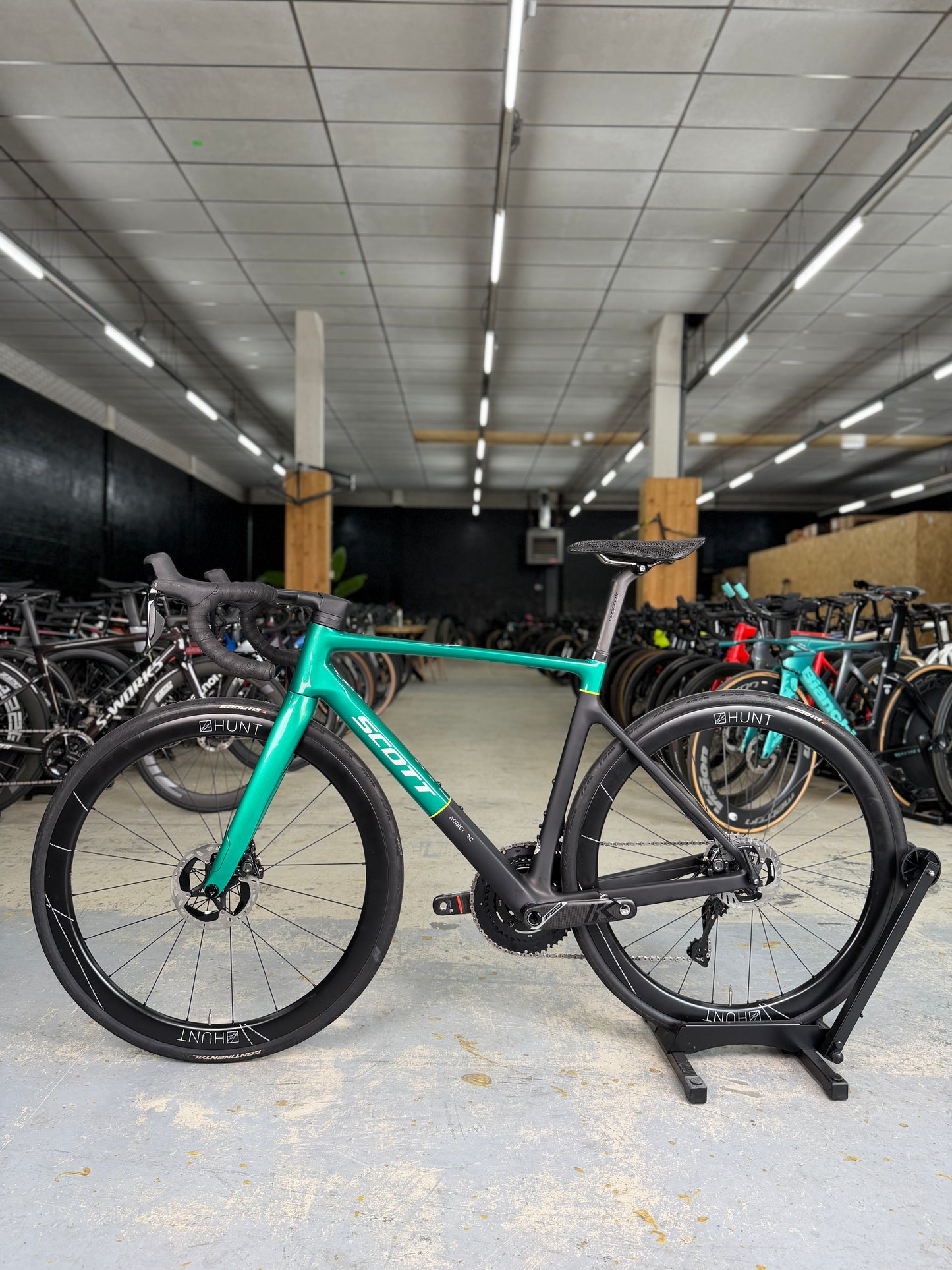 Scott Addict RC Di2 Aston Martin Carbon Racefiets