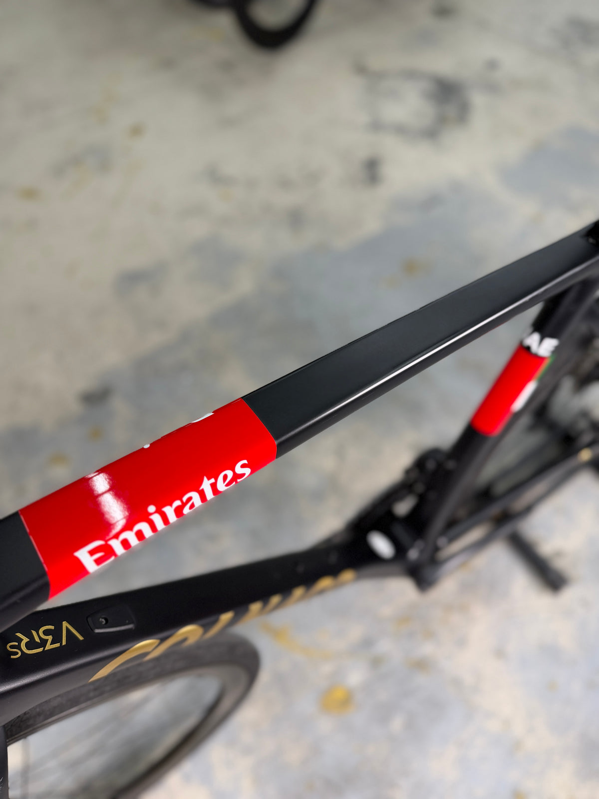 Colnago V3 Di2 UAE Team Carbon Racefiets