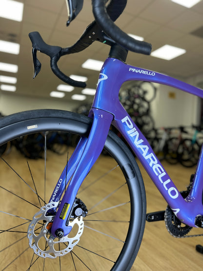 0km Showroom Model Pinarello F5 Di2 Carbon Racefiets