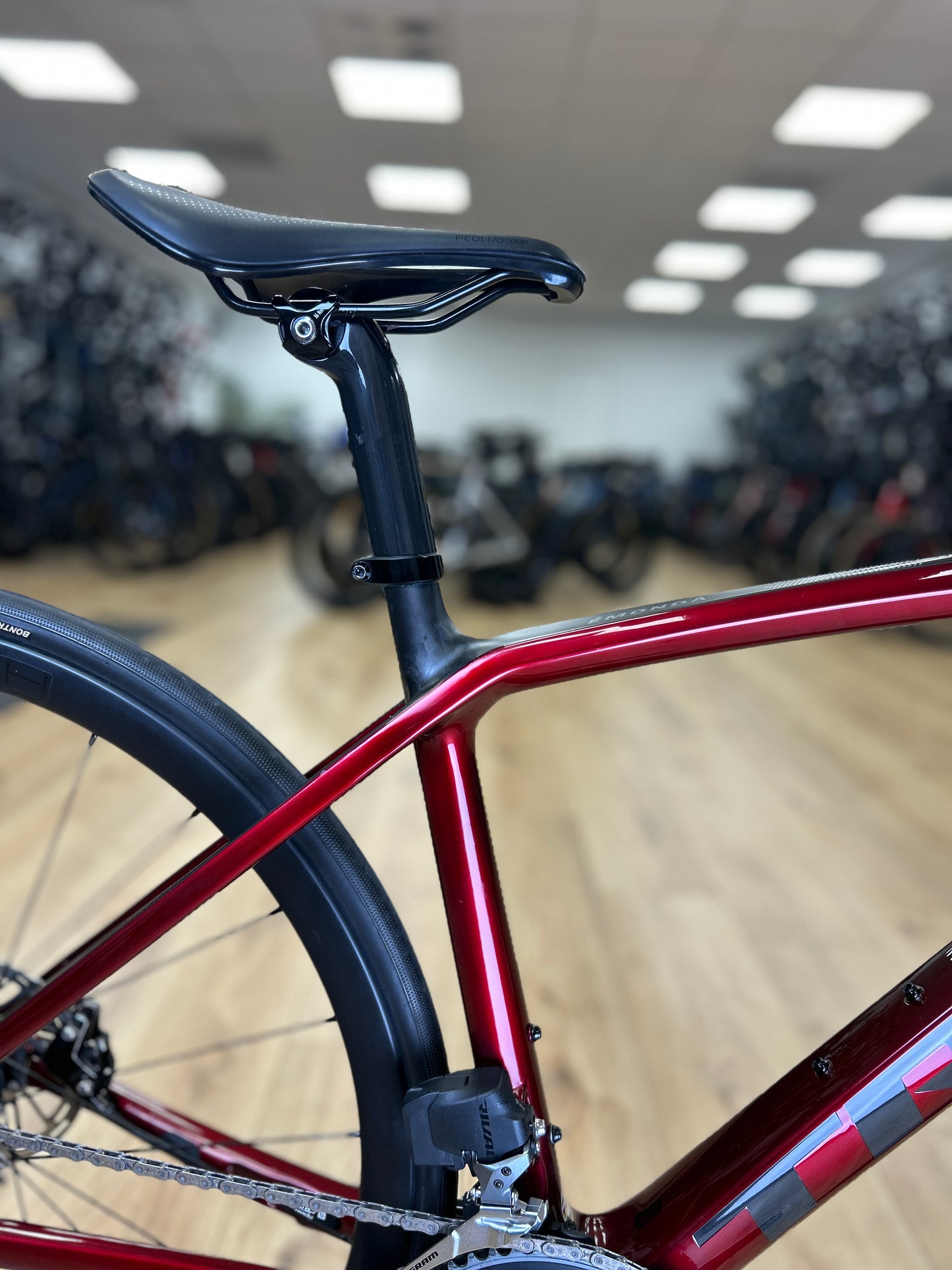 Trek Émonda SL6 AXS Carbon Road Bike