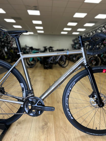 Showroom Model Gilbertson Allure Disc Racefiets