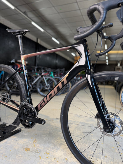 Giant Defy Advanced Di2 Carbon Racefiets