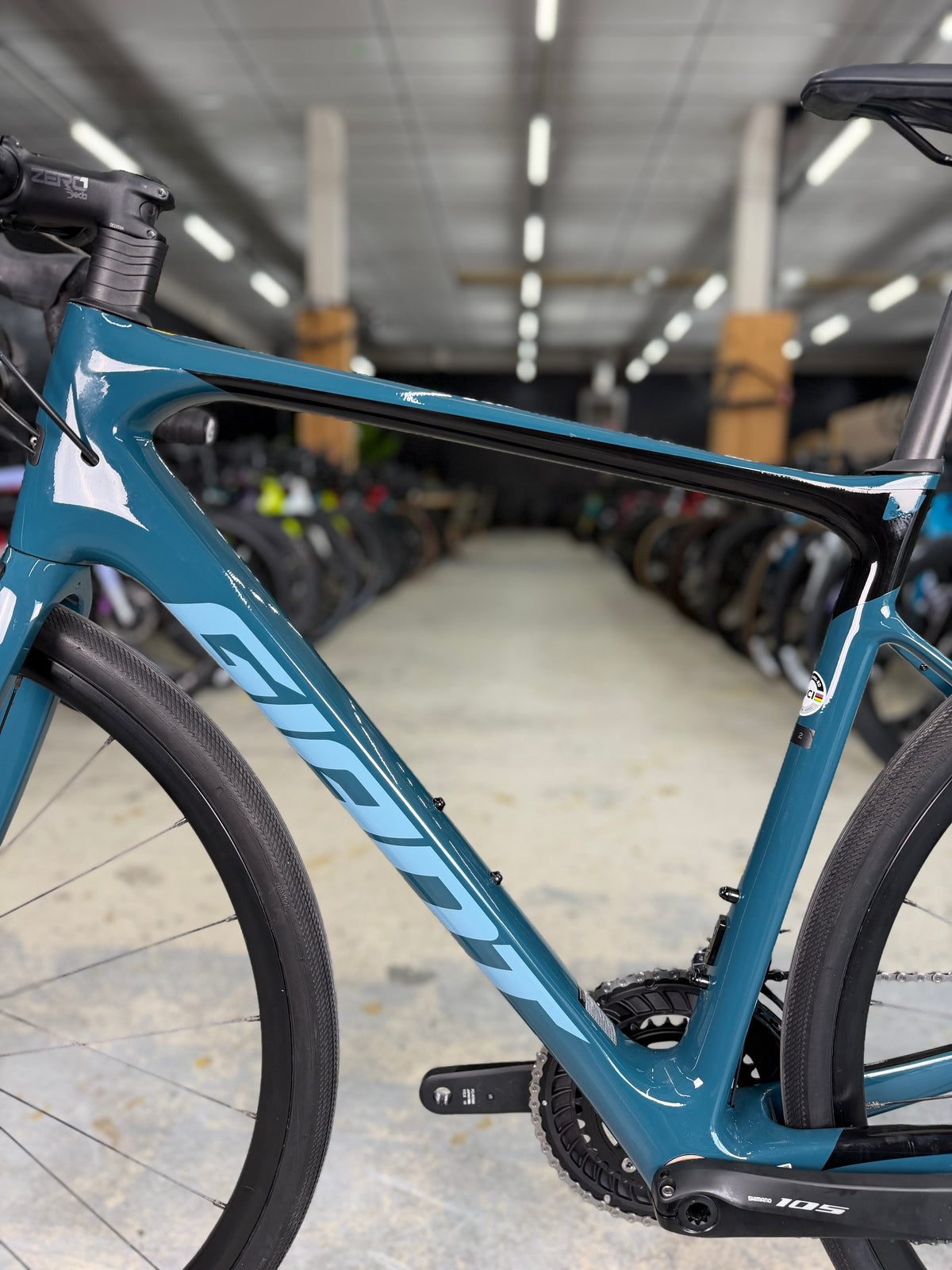 Giant Defy Carbon Racefiets