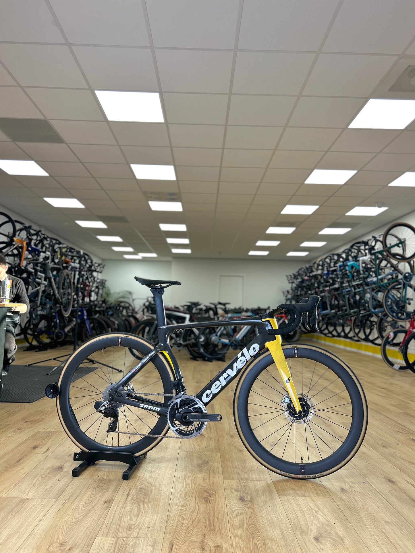 Cervelo S5 Visma eTap Carbon Racefiets