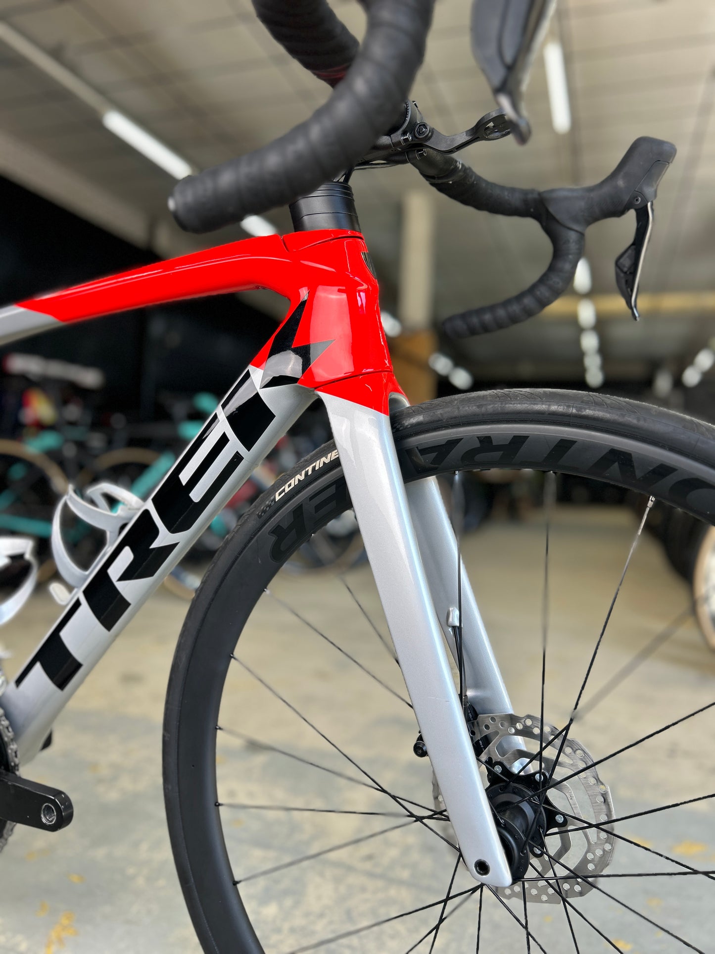 Trek Emonda SL6 Pro Di2 Carbon Road Bike