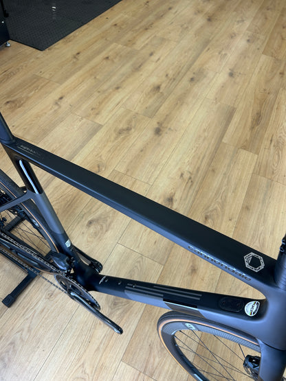 Showroom Model 0km Cannondale SuperSix EVO Hi-MOD Disc Carbon Racefiets