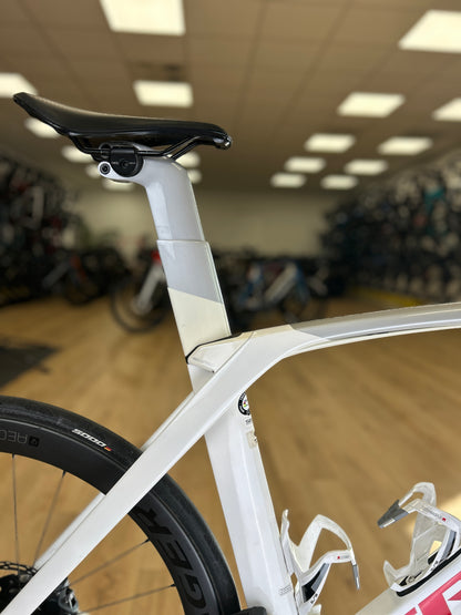 Trek Madone SL7 AXS Carbon Road Bike