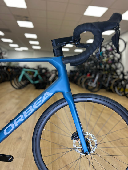 0km Showroom Model Orbea Orca M30i Di2 Carbon Racefiets