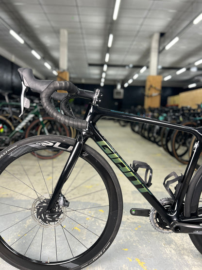 Giant TCR Advanced Pro 0 AXS Carbon Road Bike