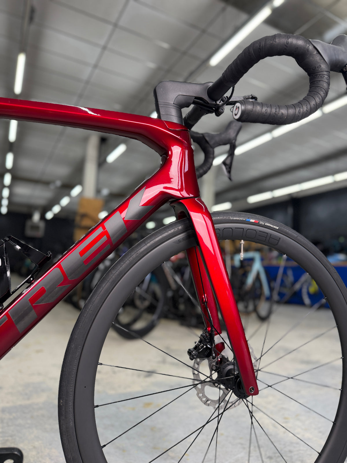 Trek Emonda SL6 Di2 Carbon Road Bike