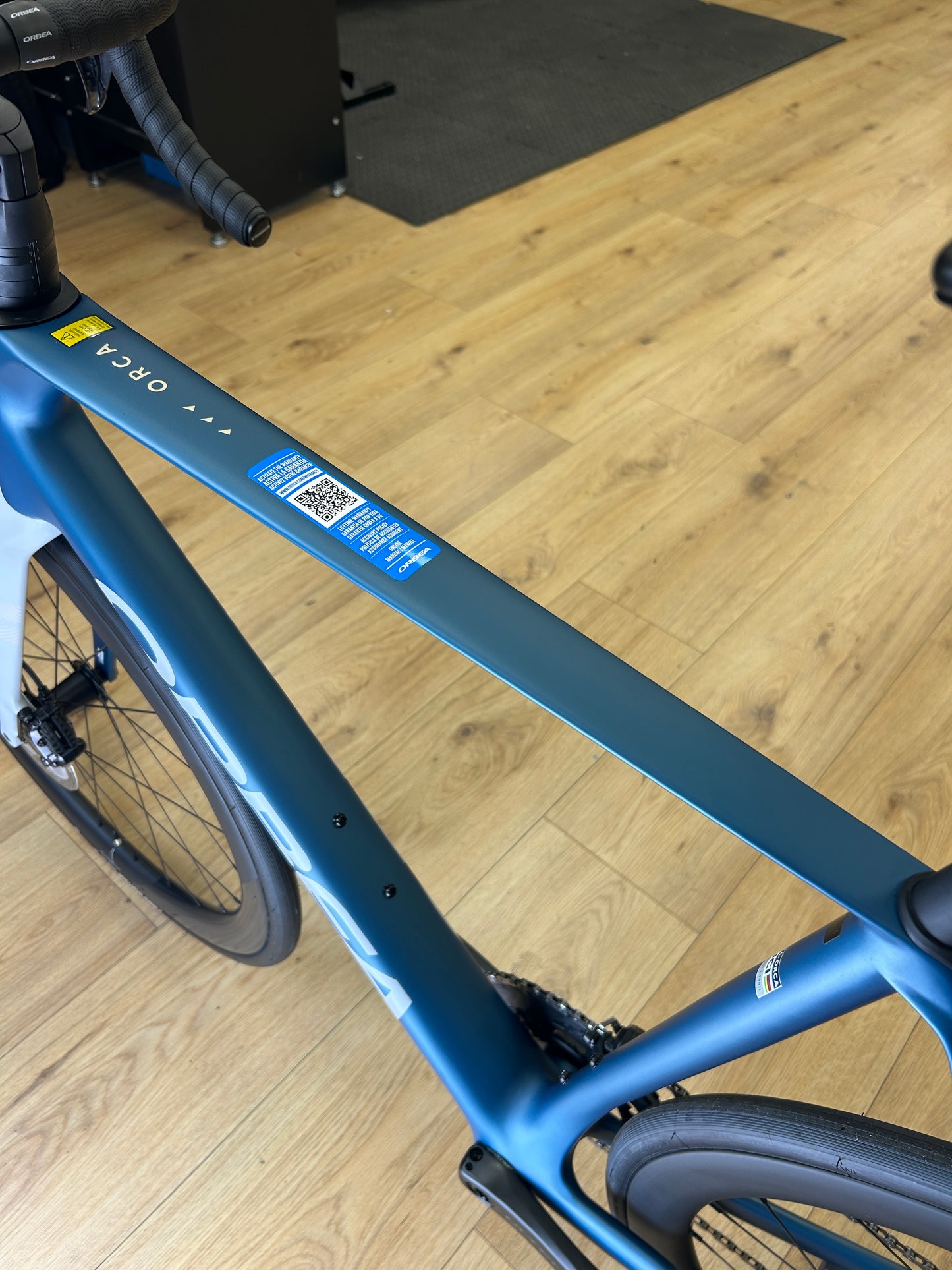 0km Showroom Model Orbea Orca M20iTEAM Di2 Carbon Racefiets