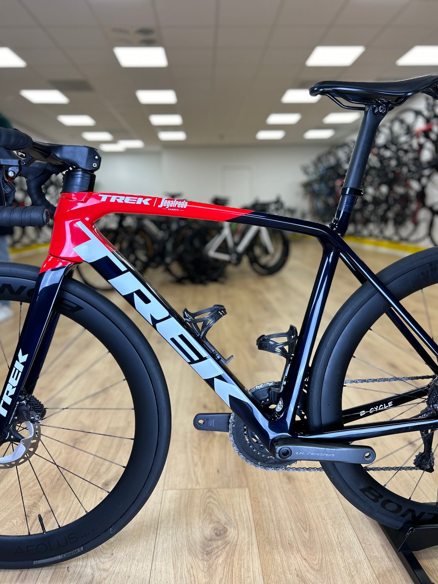 Trek Emonda SLR Di2 Carbon Racefiets