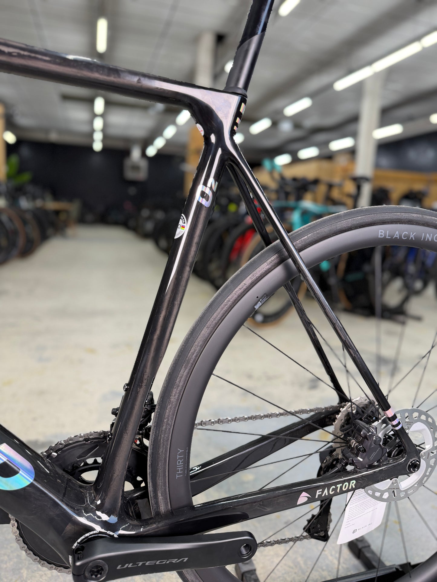 NIEUW Factor O2 VAM Di2 Carbon Racefiets