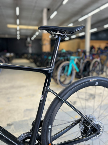 Giant Defy Advanced Pro AXS Carbon Racefiets