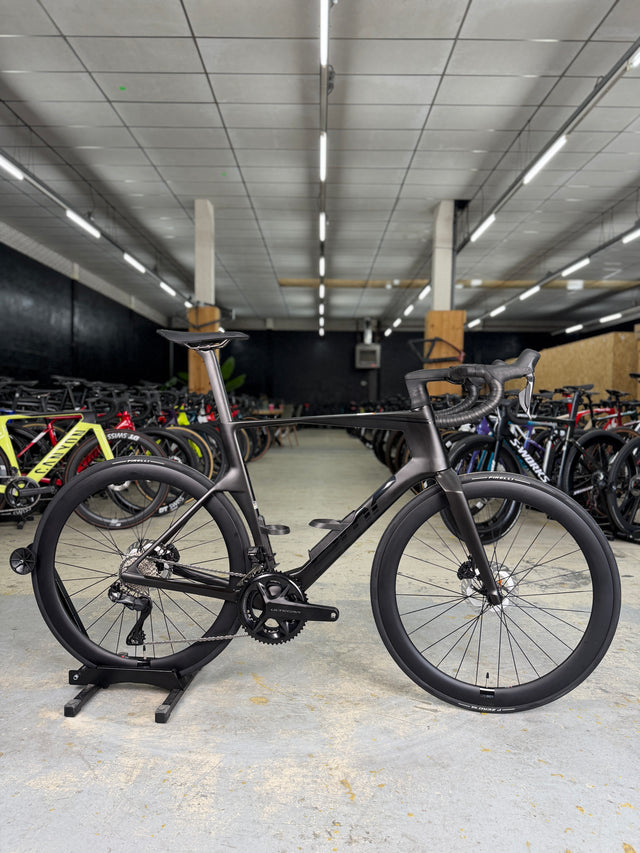 NIEUW BMC Teammachine R01 FOUR Di2 Carbon Racefiets