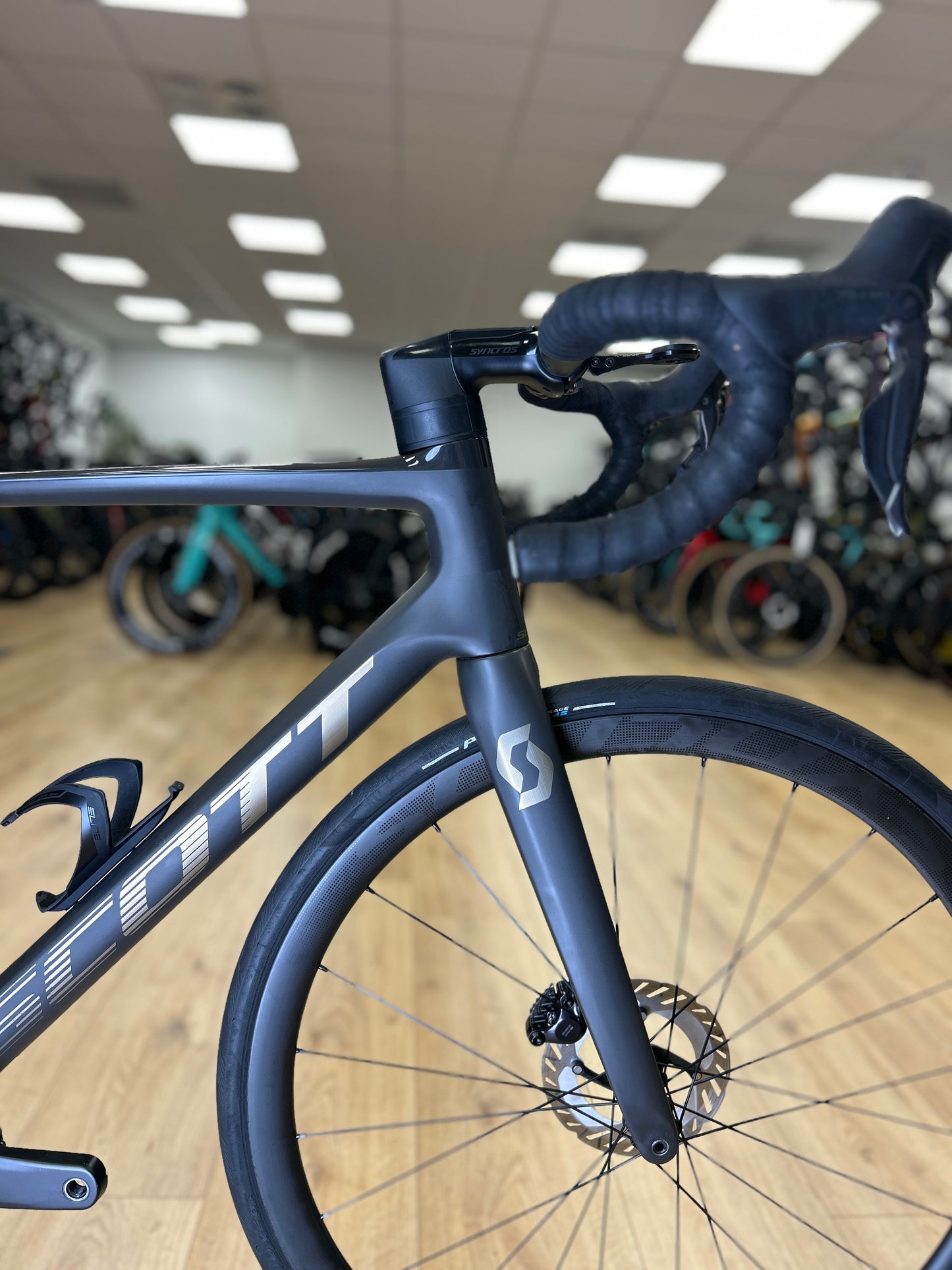 Scott Addict RC15 Di2 Carbon Road Bike