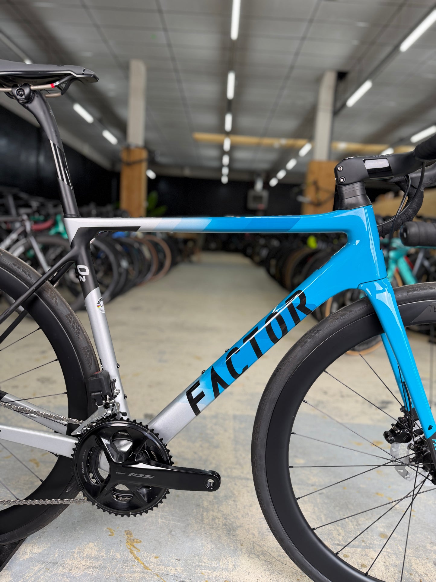 NIEUW Factor O2 Di2 Carbon Racefiets