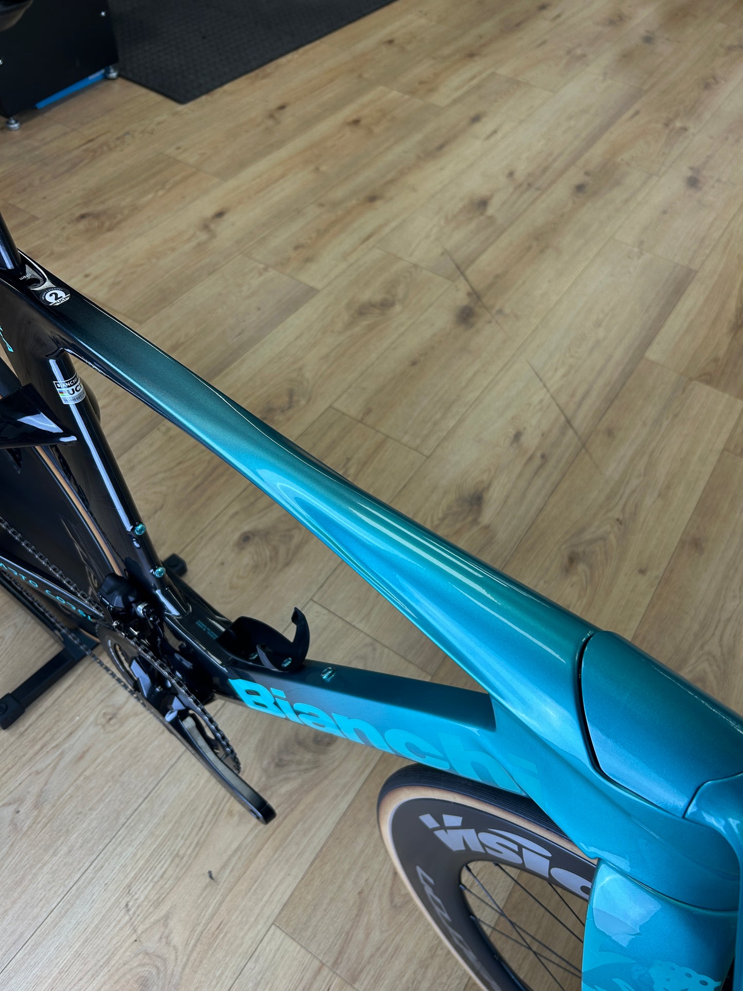 Bianchi Aquila RC Disc Di2 Carbon Racefiets