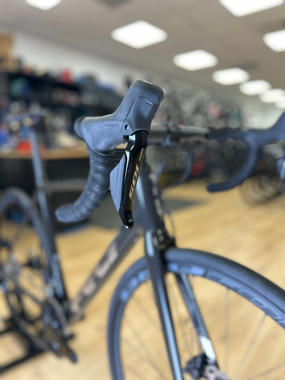 0km Showroom Model Felt FR Advanced Di2 Carbon Road Bike