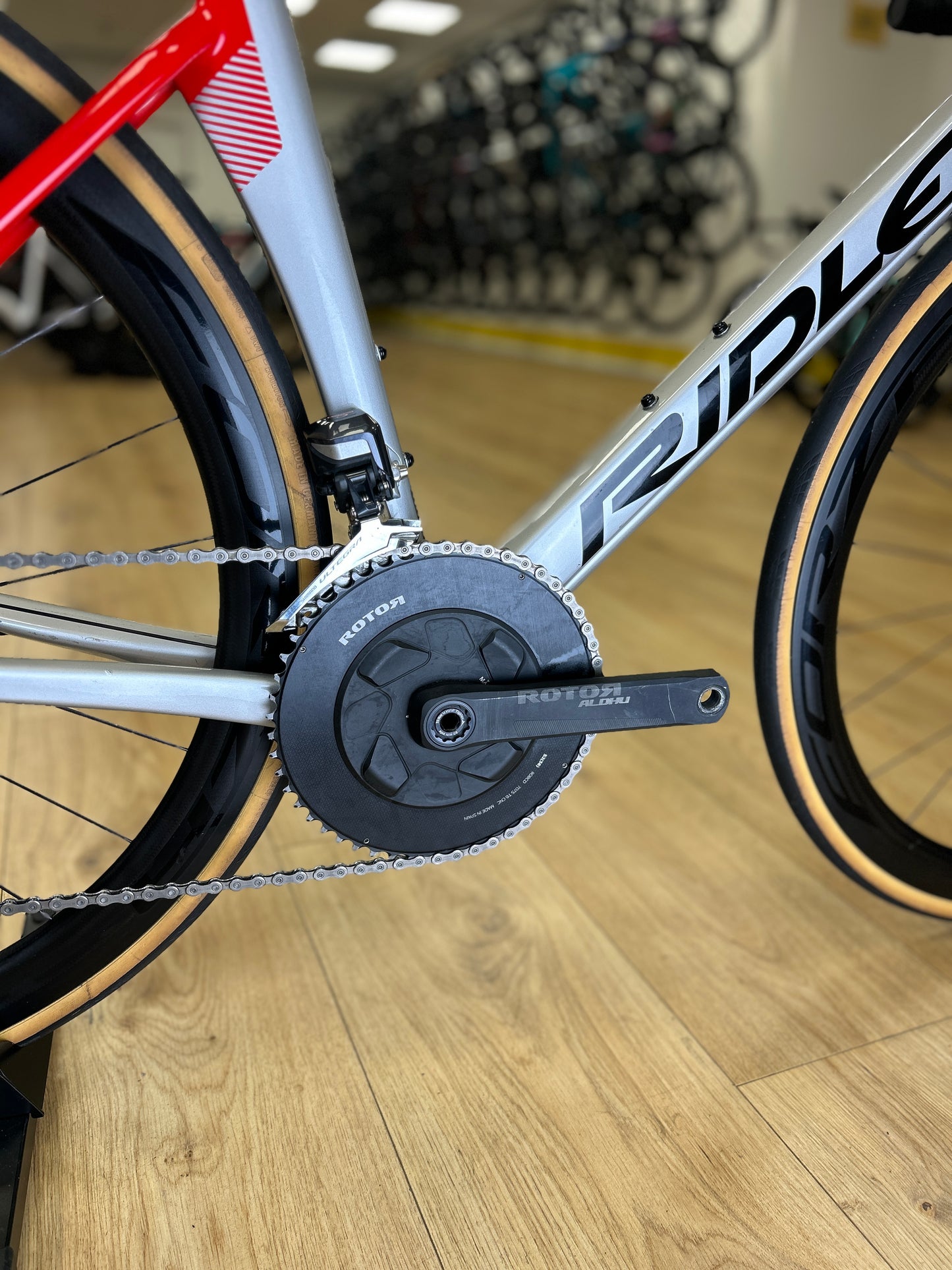 Ridley Noah Fast Disc Di2 Carbon Racefiets
