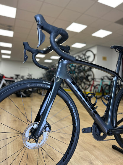 Trek Domane SL7 Di2 Carbon Racefiets