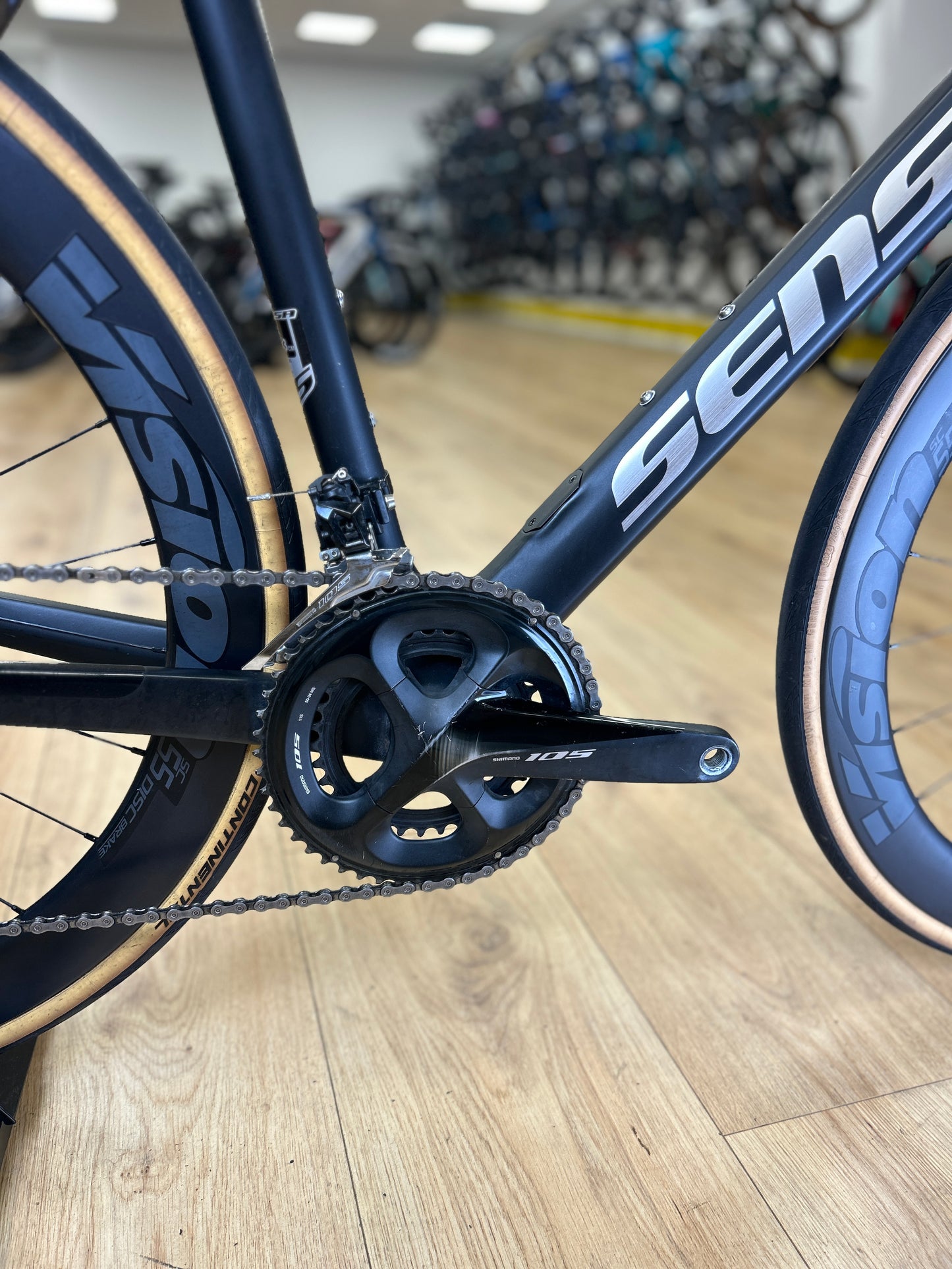 Sensa Giulia Carbon Racefiets