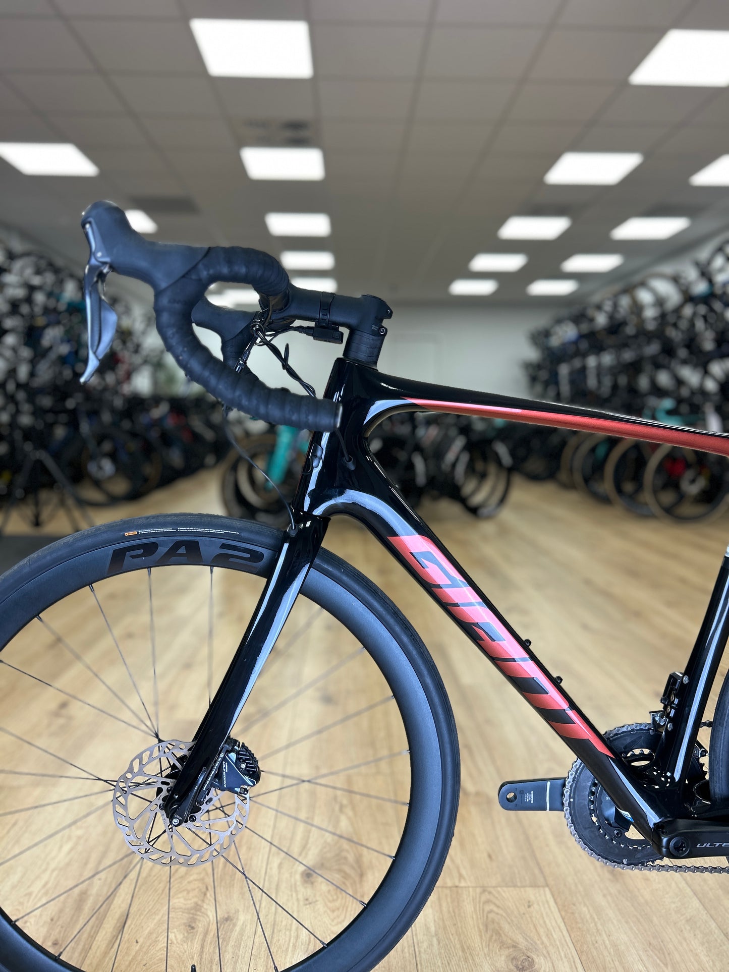 Giant Defy Advanced 1 Di2 Carbon Racefiets