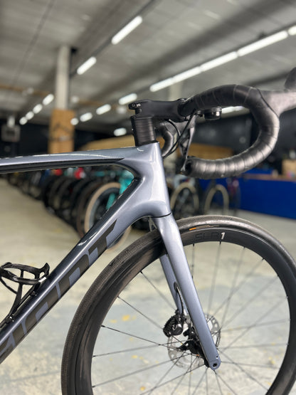 Giant Defy Advanced Pro 1 Di2 Carbon Racefiets
