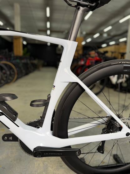 1000km BMC TeamMachine R01 Di2 Carbon Racefiets