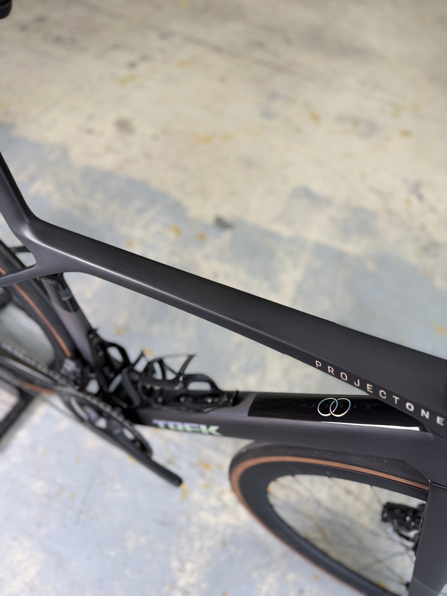 1000km Trek Madone SLR7 Di2 Carbon Racefiets