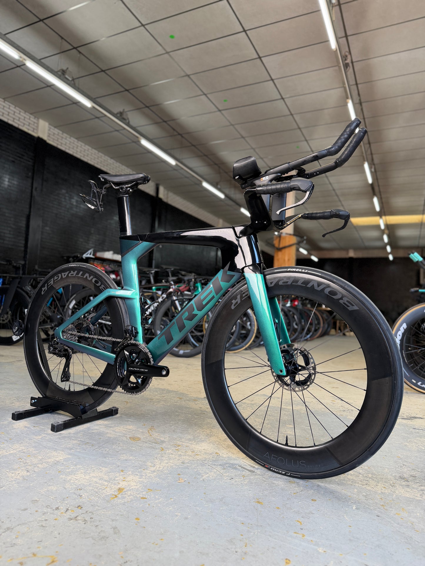 500km Trek Speed Concept SLR9 Dura Ace Di2 Carbon TT