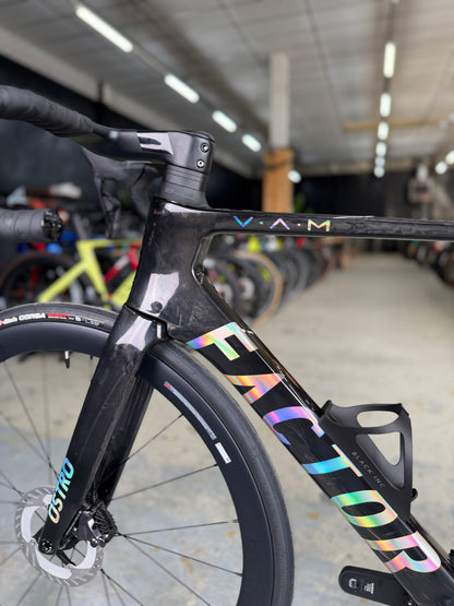 NIEUW Factor Ostro VAM Di2 Carbon Racefiets