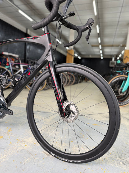 The Rosa Idol Carbon Racing Bike