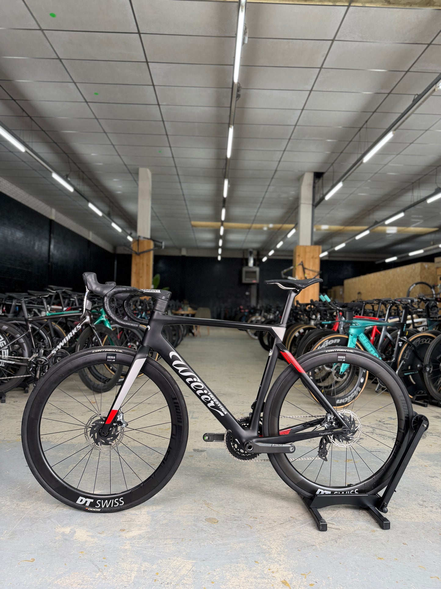 Wilier Filante SLR eTap Carbon Racefiets