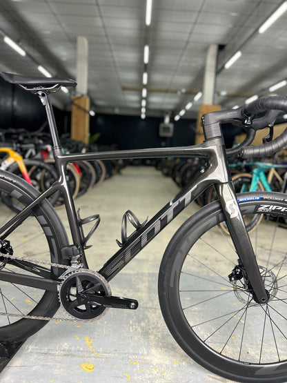 Scott Addict 10 AXS Carbon Road Bike