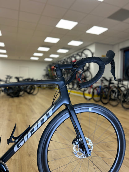 Giant TCR Advanced 1 Carbon Racefiets