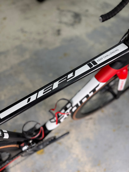 Giant Defy SL Di2 Carbon Road Bike