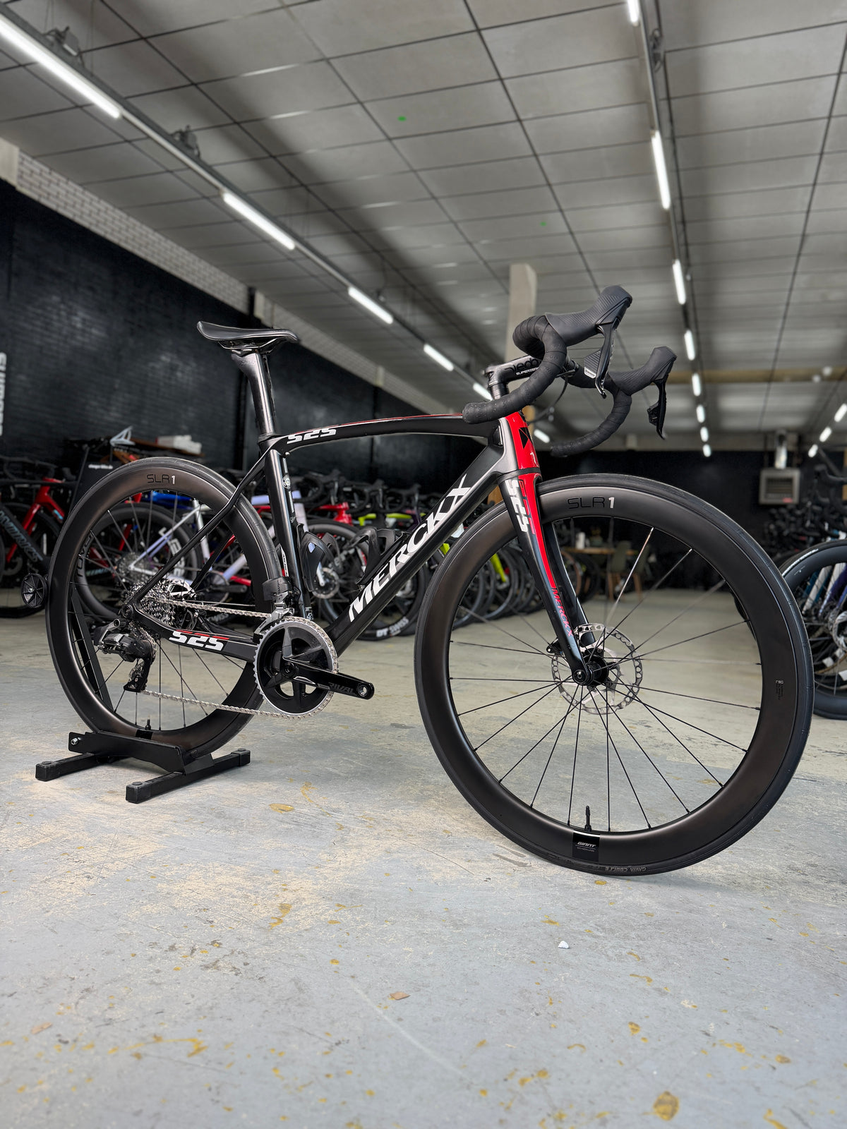 Eddy Merckx 525 AXS Carbon Racefiets
