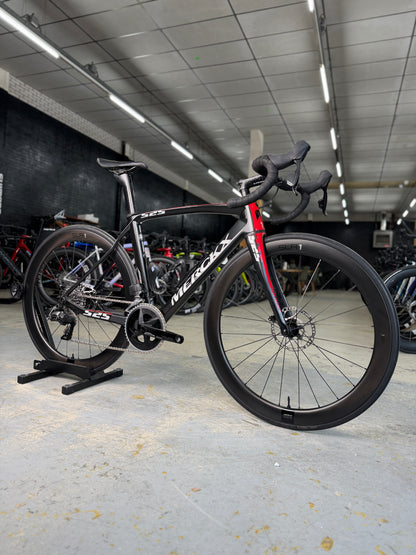 Eddy Merckx 525 AXS Carbon Racefiets