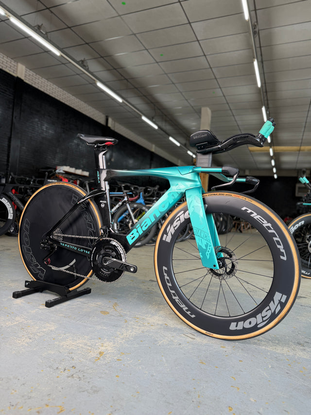 Bianchi Aquila RC Disc Di2 Carbon TT