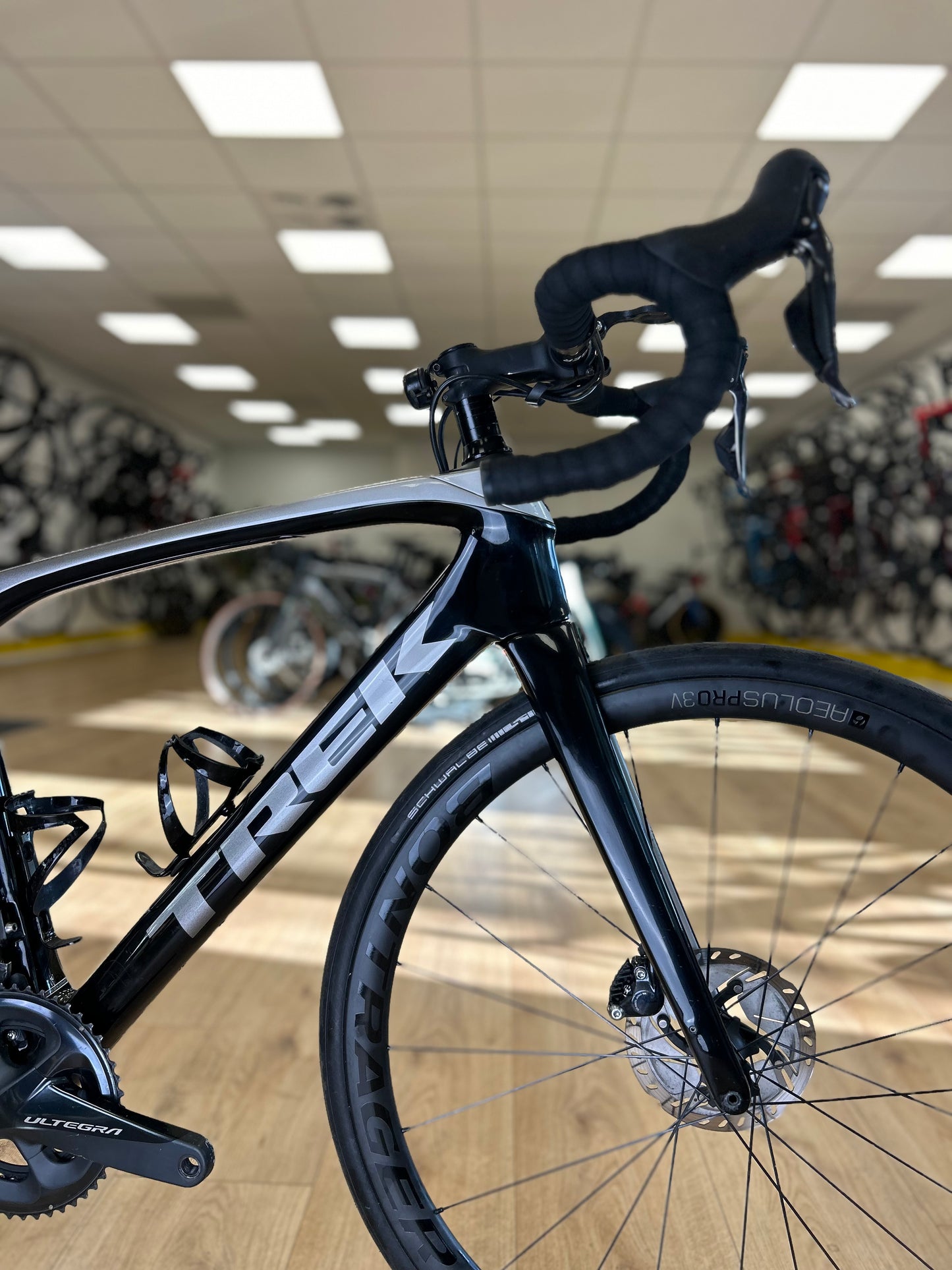 Trek Domane SLR7 Carbon Disc Racefiets