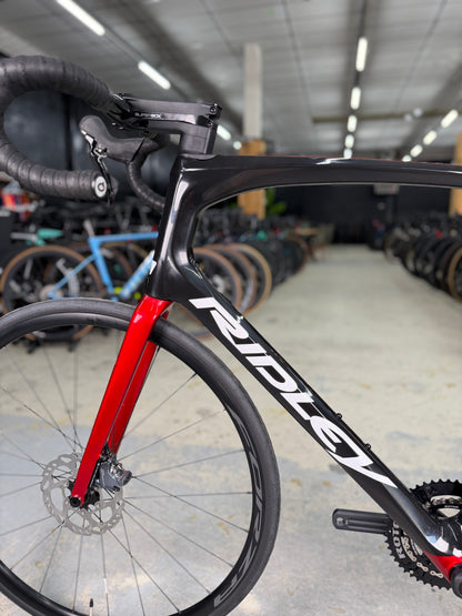NIEUW Ridley Fenix SLiC Carbon Racefiets