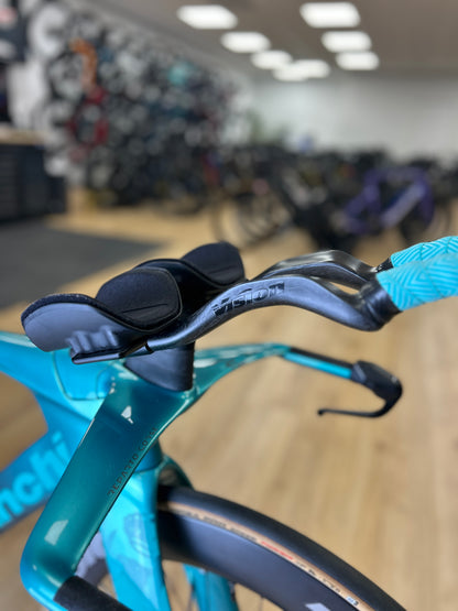 Bianchi Aquila RC Disc Di2 Carbon TT